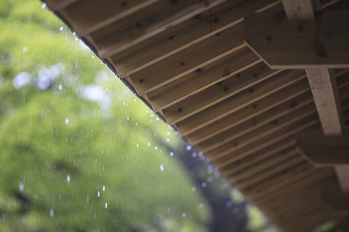 腐食を防ぎ、雨漏りから建物を守る